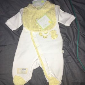 DUCKDUCKGOOSE Preemie 0-7lbs footsie w/ bib